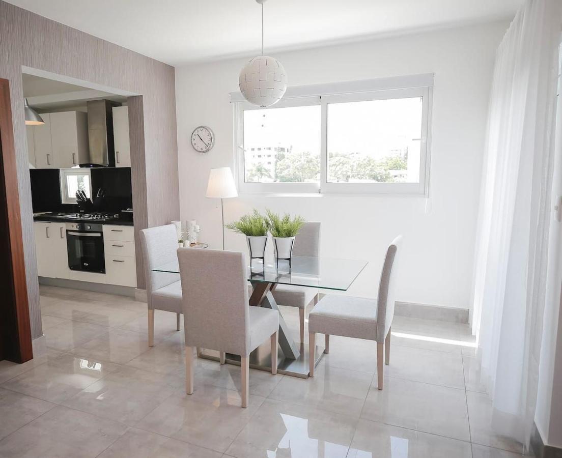 Soha Suites I سانتياغو دي لوس كاباليروس المظهر الخارجي الصورة