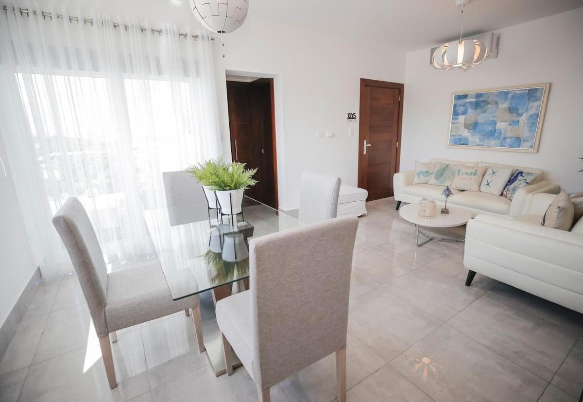 Soha Suites I سانتياغو دي لوس كاباليروس المظهر الخارجي الصورة