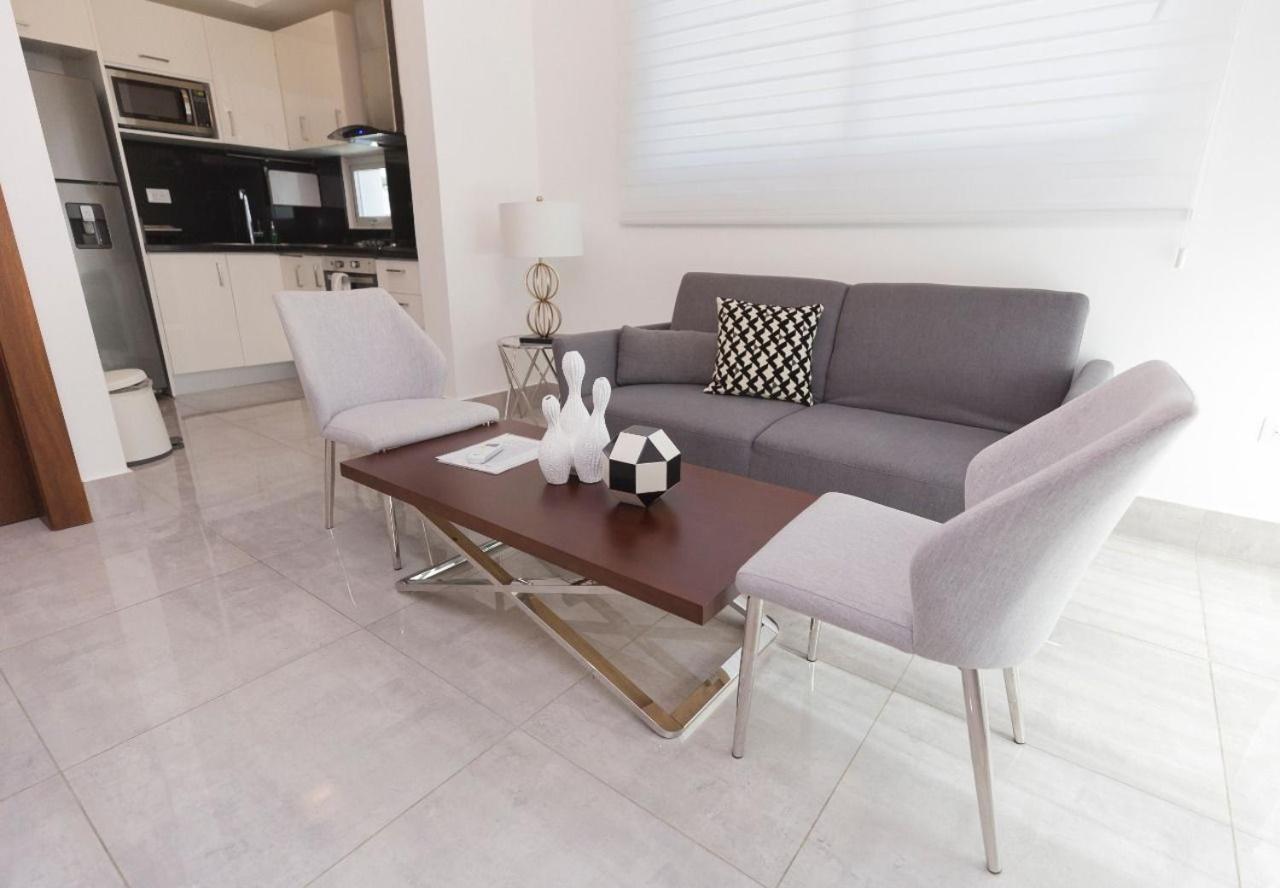 Soha Suites I سانتياغو دي لوس كاباليروس المظهر الخارجي الصورة